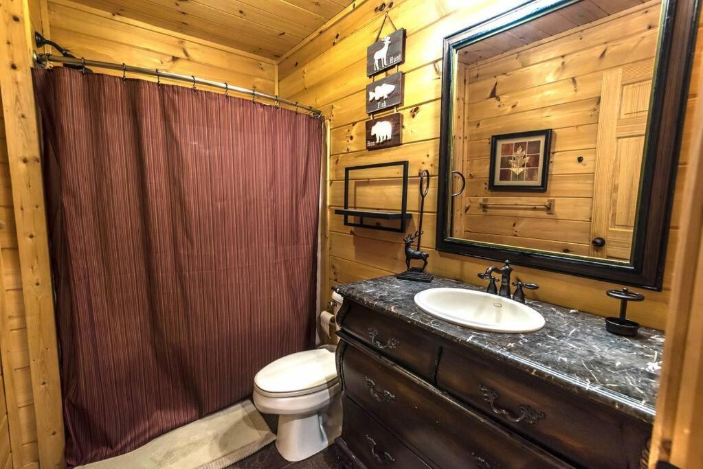 Private Creekside Cabin+Hot Tub,Pool Table, & Pets Ellijay Εξωτερικό φωτογραφία