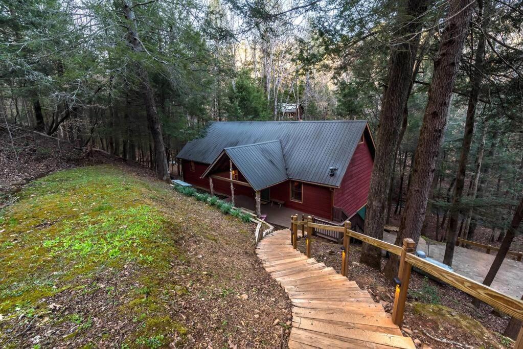 Private Creekside Cabin+Hot Tub,Pool Table, & Pets Ellijay Εξωτερικό φωτογραφία